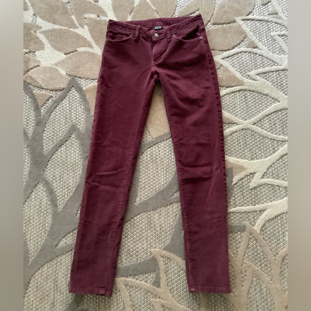 Patagonia corduroy pants - oxblood red